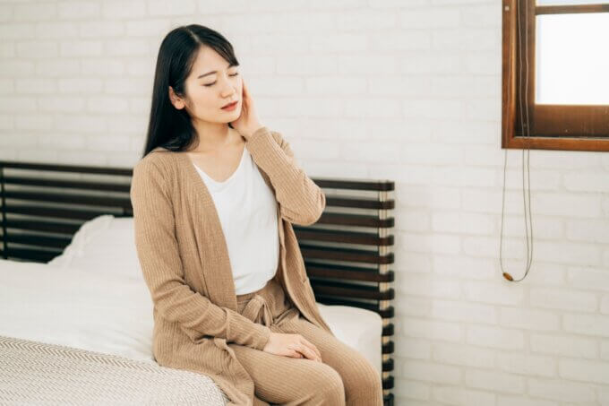 顎関節症　顎外れた