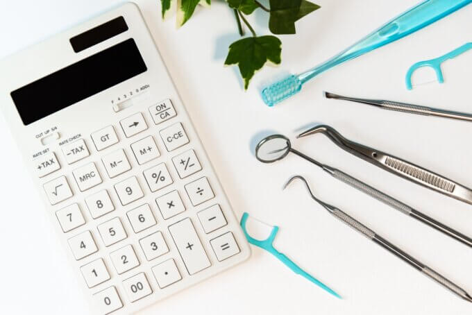 ブリッジの費用はどれぐらい？歯を失った場合の治療