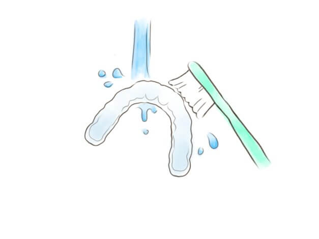 インビザライン矯正でマウスピースの正しい洗浄方法は？