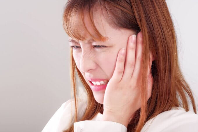 【歯科矯正は痛い？】痛みを感じやすい時と痛みが出た際の対処法